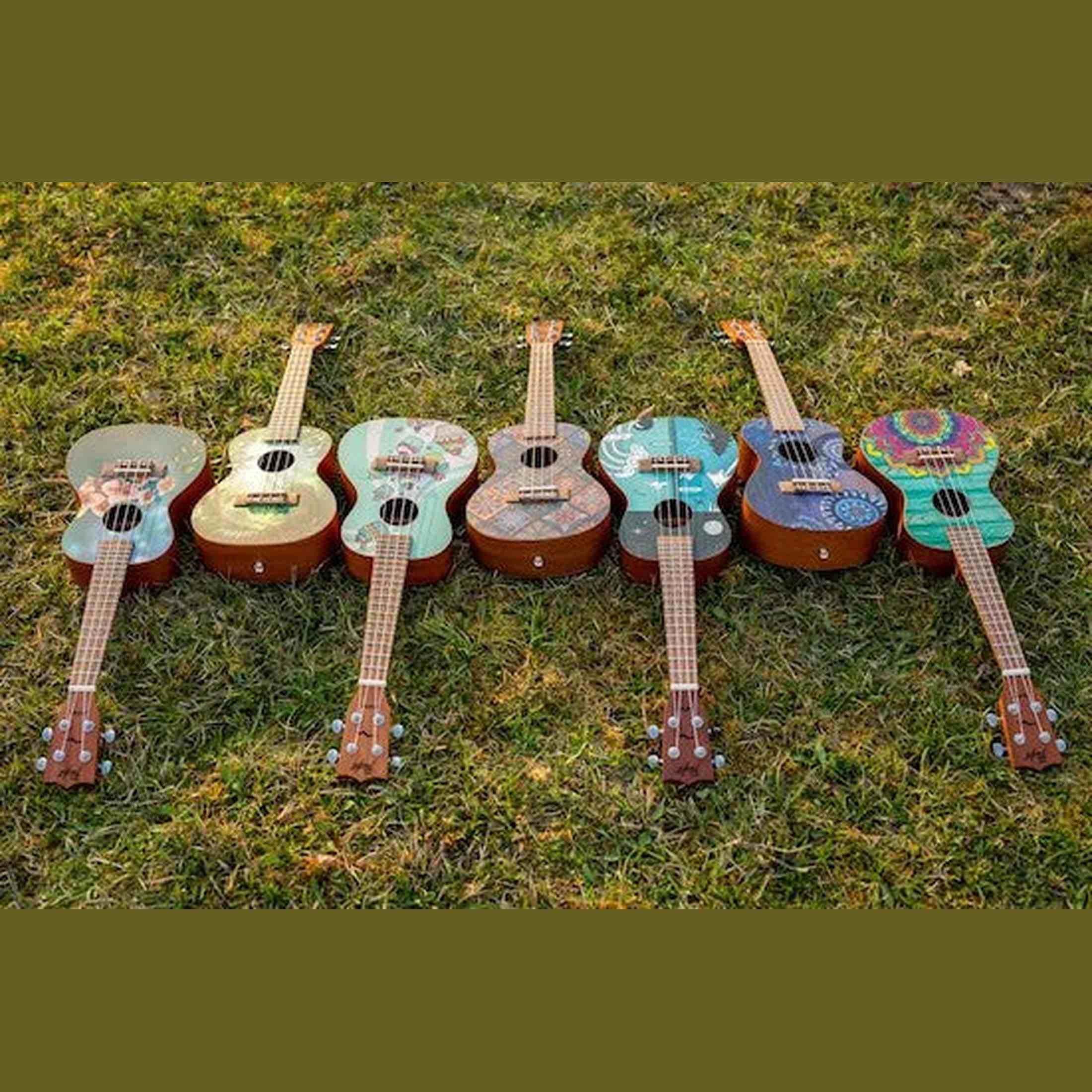 Flight AUC-33 Mansion Concert Ukulele met Spruce Top, Sapele Body en Aquila Nylgut Snaren