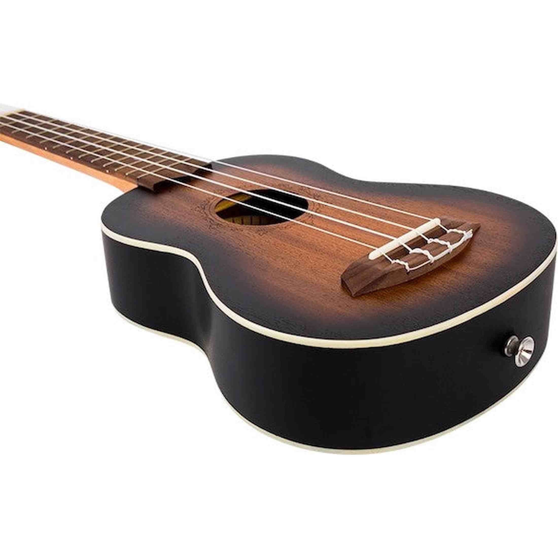 Flight NUS380 Amber Soprano Ukulele met Sapele Body, Walnut Toets, Bone Topkam en Flight Nylon Snaren