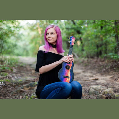 Flight TUSL-EE Sunset Elise Ecklund Signature Soprano Longneck Ukulele met Linden Top, ABS Body en Aquila Sugar Snaren