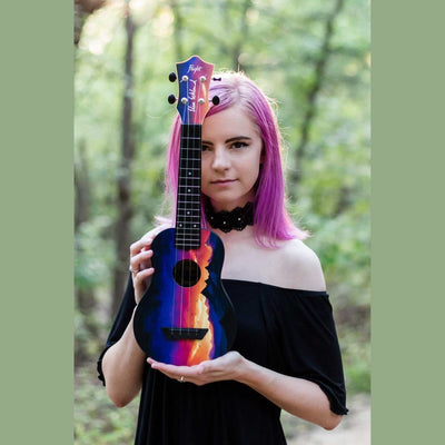Flight TUSL-EE Sunset Elise Ecklund Signature Soprano Longneck Ukulele met Linden Top, ABS Body en Aquila Sugar Snaren