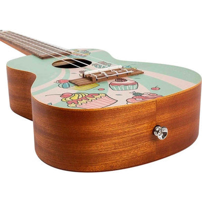 Flight AUC-33 Cupcake Concert Ukulele met Spruce Top, Sapele Body en Aquila Nylgut Snaren