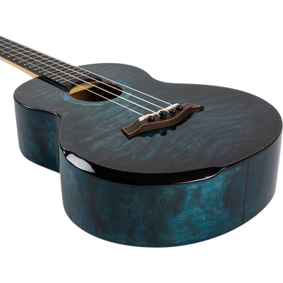 Flight A10QM A10 Volmassief Tenor Ukulele - Gequilte Esdoorn Blauw